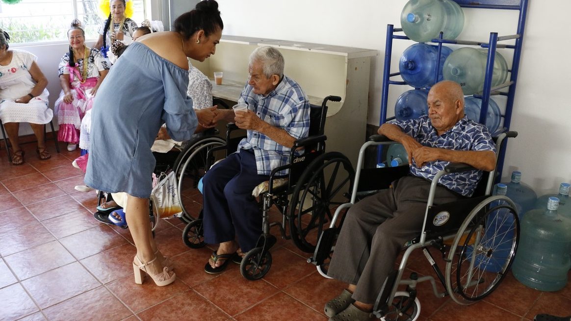 Centro de Atención Integral al Adulto Mayor – DIF Puerto Vallarta